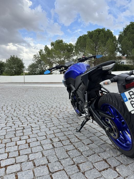 Yamaha MT-125 2025 como nova