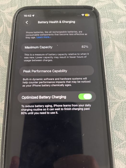 iPhone 11  128GB Desbloqueado - usado