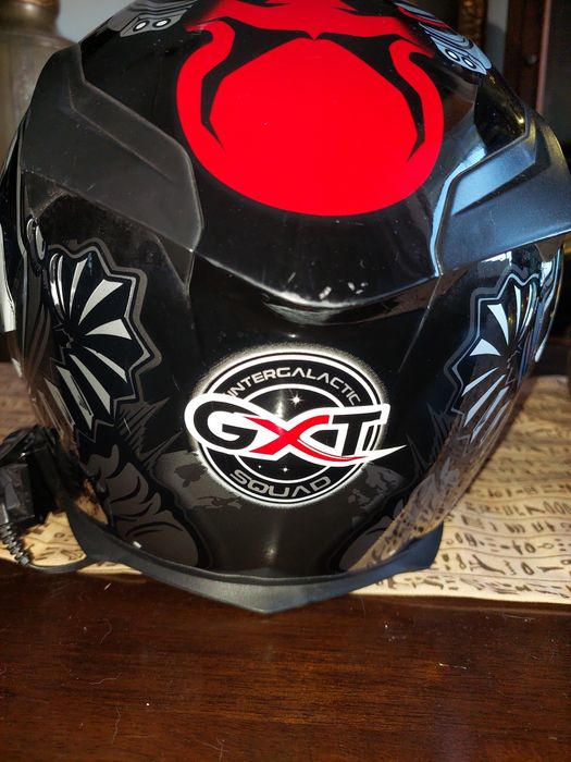 Capacete com intercomunicador  Bluetooth