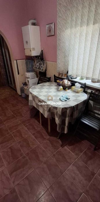 Продається двоповерховий будинок