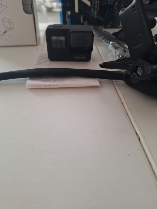 Go Pro 7 , com tudo que é acessório e duas baterias como novo