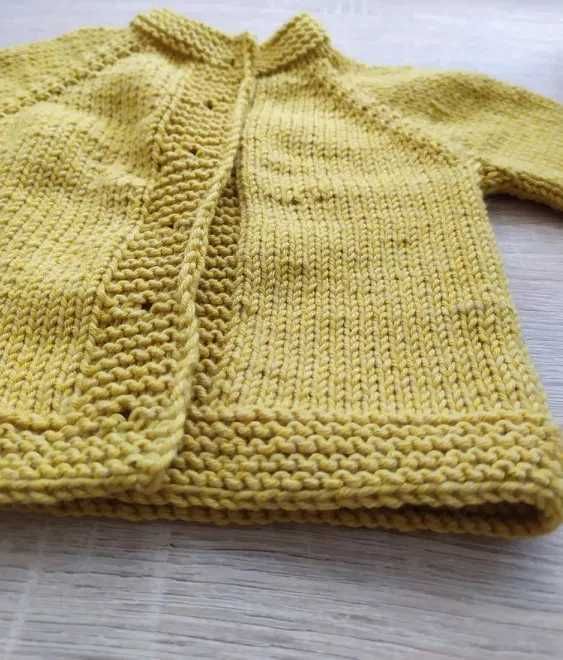 Sweterek dla noworodka handmade, robione na drutach, wełna, merynos