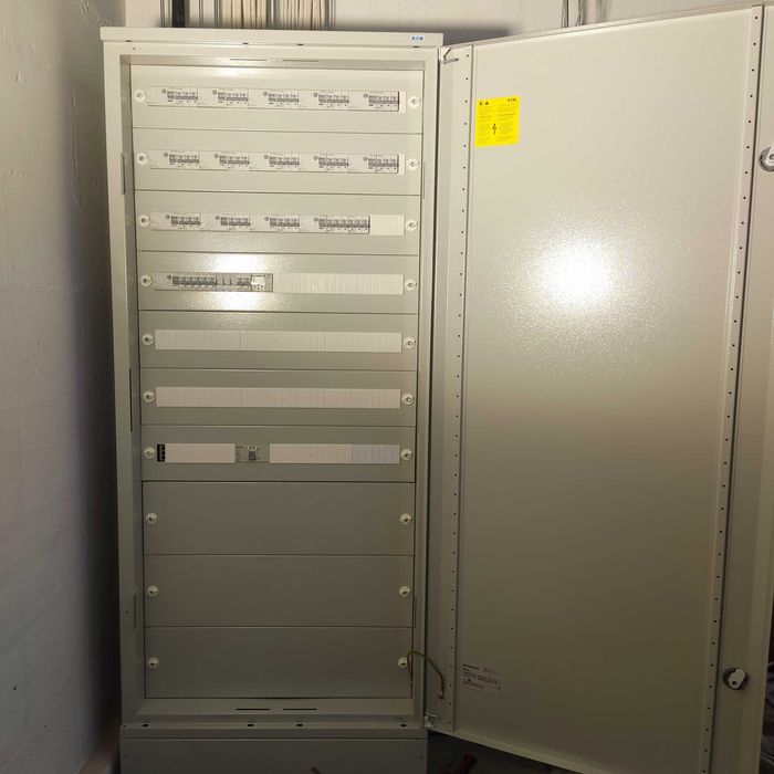 Elektryk, usługi elektryczne, automatyka, kamery, sieci LAN, domofony