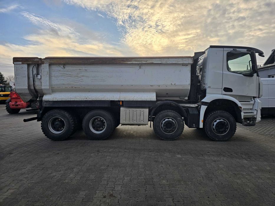 Mercedes-Benz AROCS 4153 wywrotka 8x4
