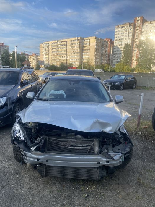 Volvo v40, після ДТП