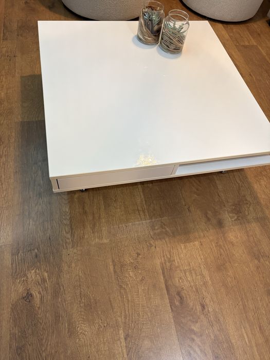 Mesa de Centro Branca – Design Moderno