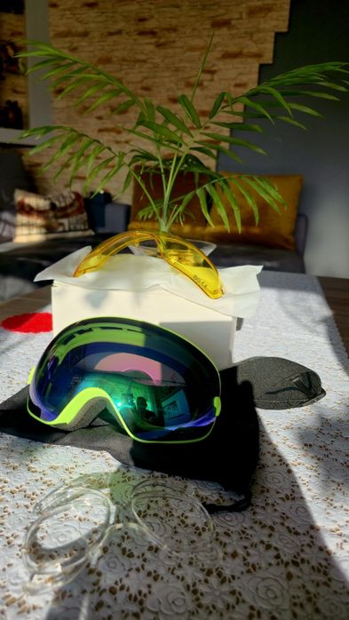Gogle narciarskie Nowe snowboardowe z wymiennym szkłem  anti-fog