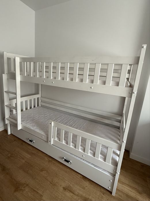 Łożko piętrowe marki Interbeds