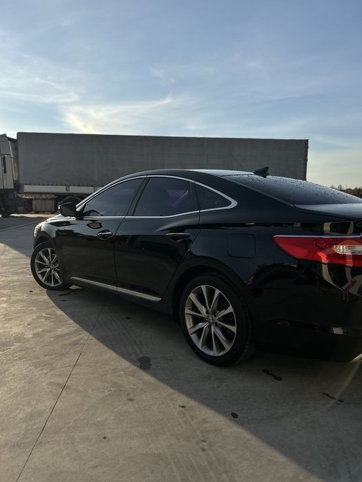 Hyundai grandeur 2016