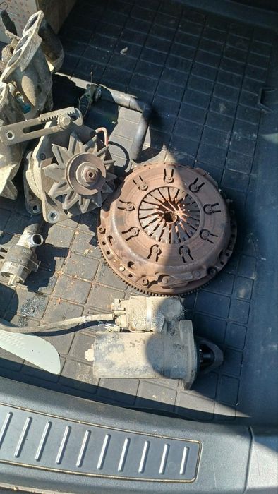 форснка кронштейн ауди AUDI 80 90 100