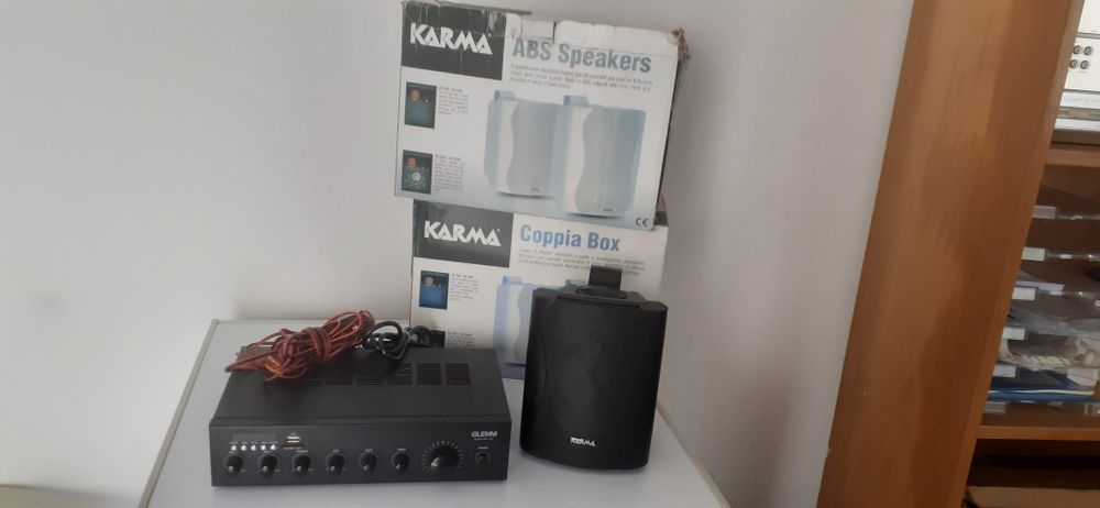 Amplificador som e 4 colunas Karma