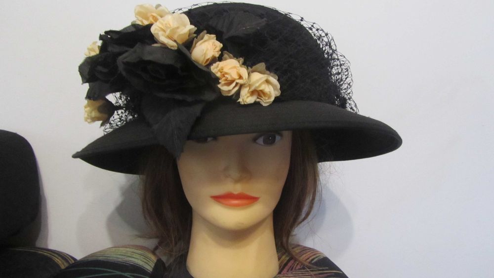 Шляпки винтажные,-2 шт.Англия.