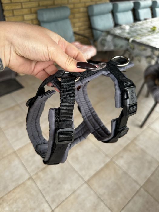 Шлея Trixie Premium трекінгова для собак S–M