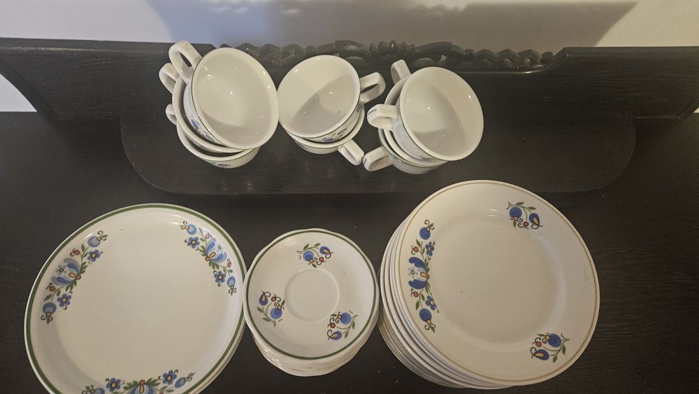 Talerze z barszczówkami