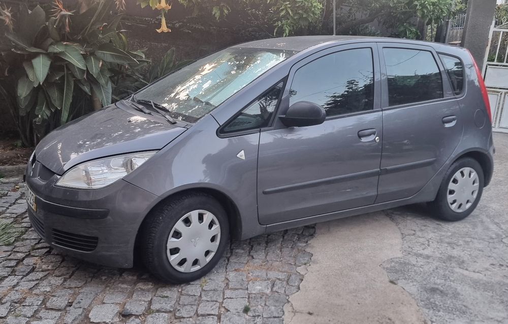 Carro  Mitsubishi