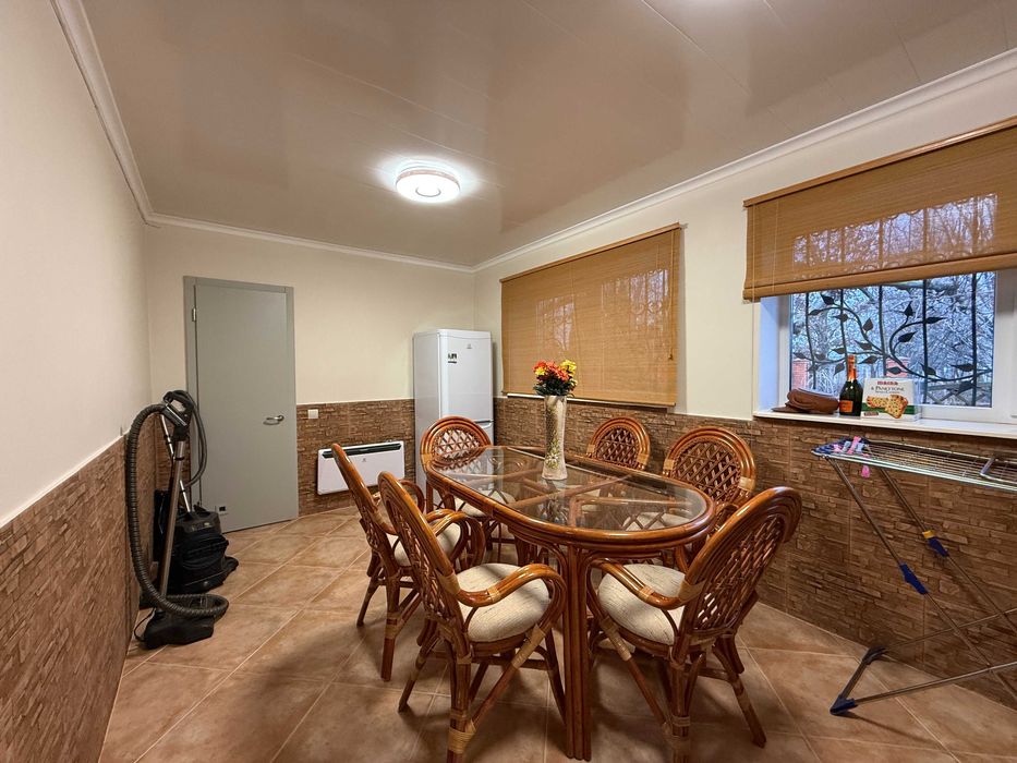 Будинок в місті Березань, ремонт, сауна, альтанка, басейн є ВІДЕООГЛЯД