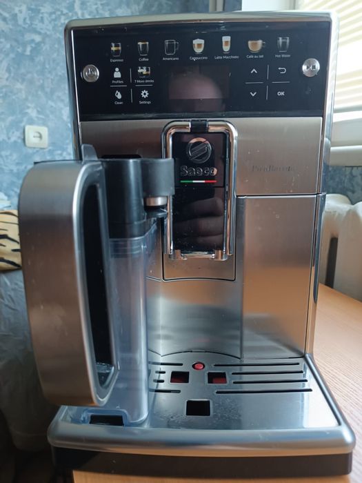 Продам кофемашину в отличном состоянии