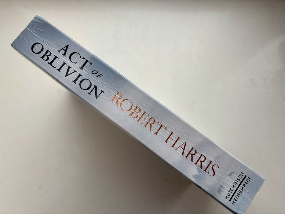 Книга «Act of Oblivion» Robert Harris