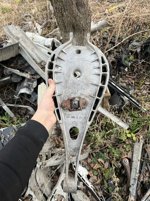 Ричаг під пружину bmw e46