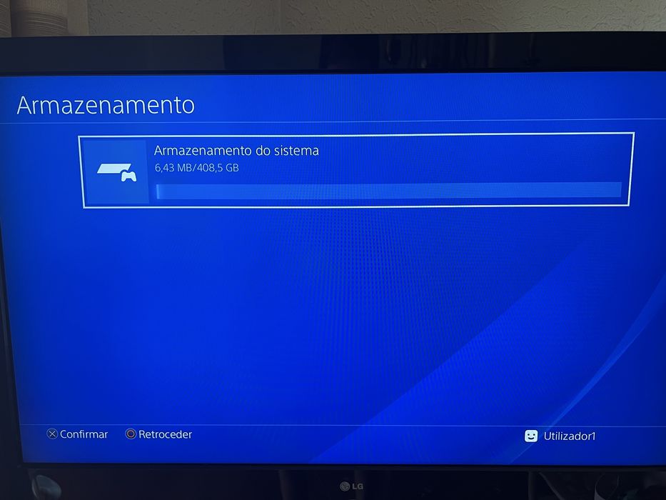 Playstation 4 com comando
