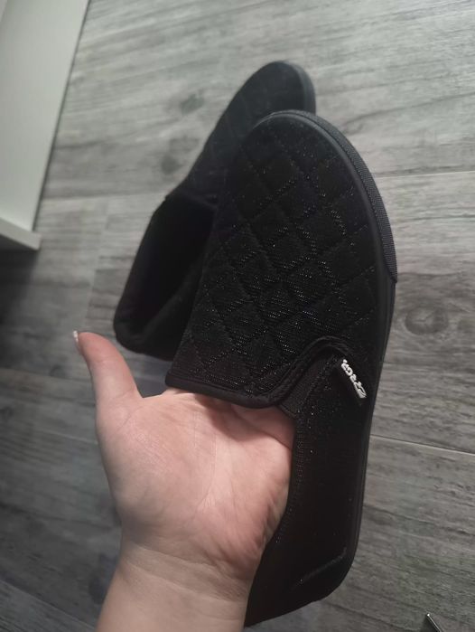 Sprzedam nowe trampki
