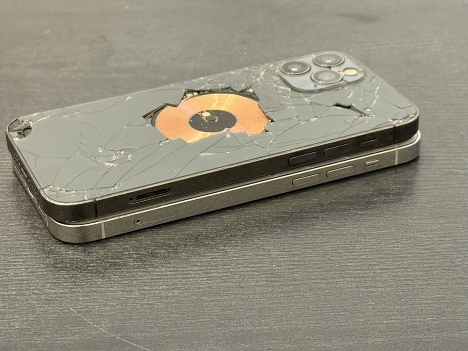 Zestaw iphone 12 pro na części