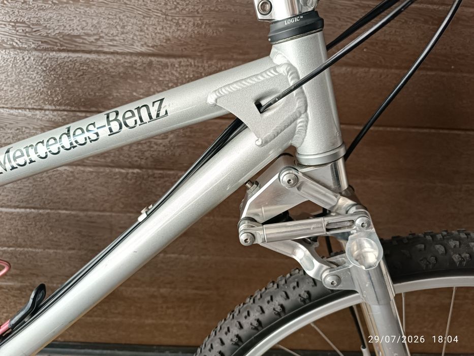 Bicicleta Mercedes Benz antiga