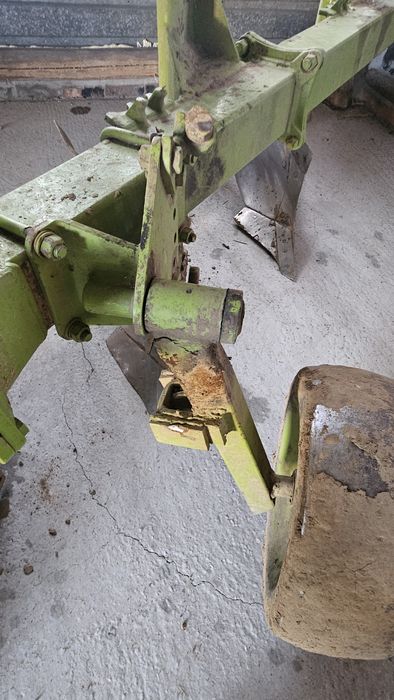 Sprzedam pług Dowdeswell 4 skibowy obrotowy