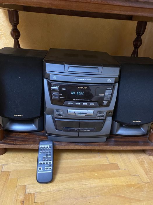 Продам музикальний центер Sharp 3 х дисковий