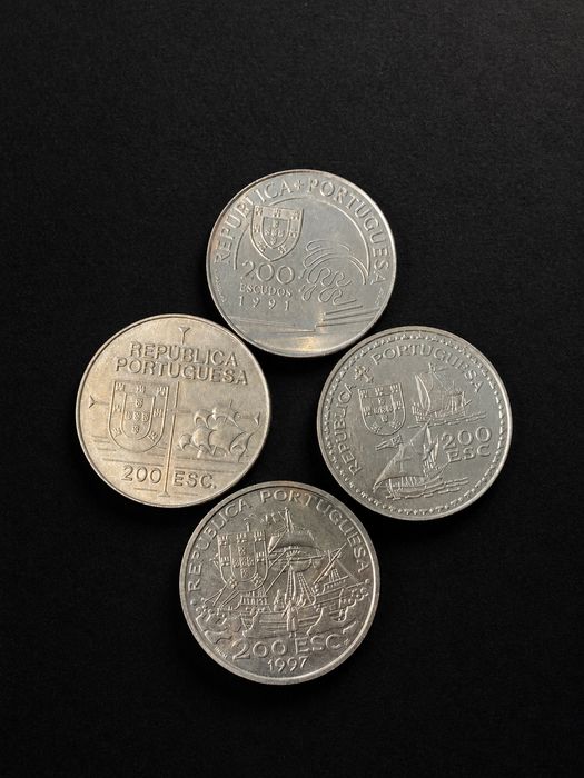 Moedas colecionadas de 200 escudos
