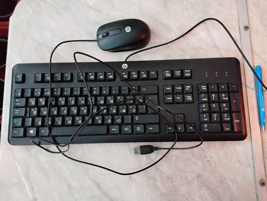 Недорого продається комп'ютерна клавіатура