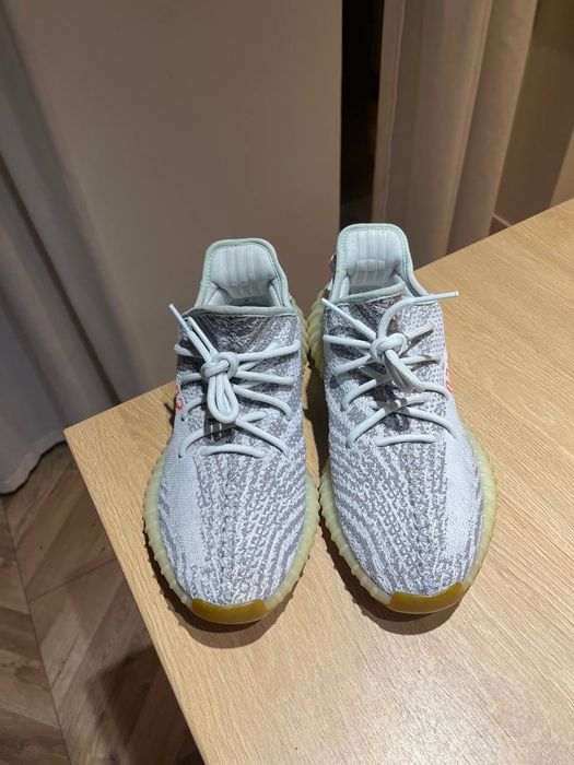 adidas Yeezy boost 350 v2 blue tint 42 2/3 beluga carbon zebra black