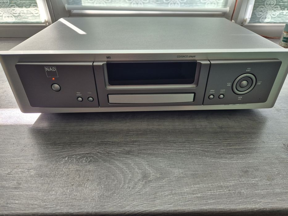 NAD M5 SACD/CD Player – Hi-End програвач (Masters Series)