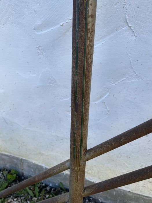 Suporte / expositor antigo bicicletas BSA