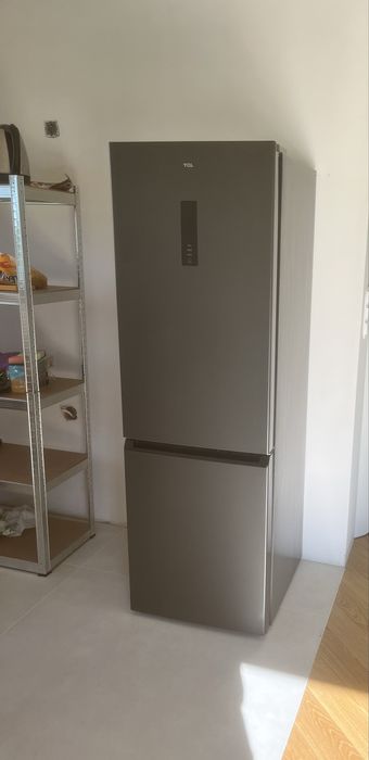 Lodówka TCL RP318BSE1 – stan idealny