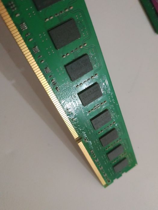 Оперативка DDR3 1600 8GB (2x4GB)