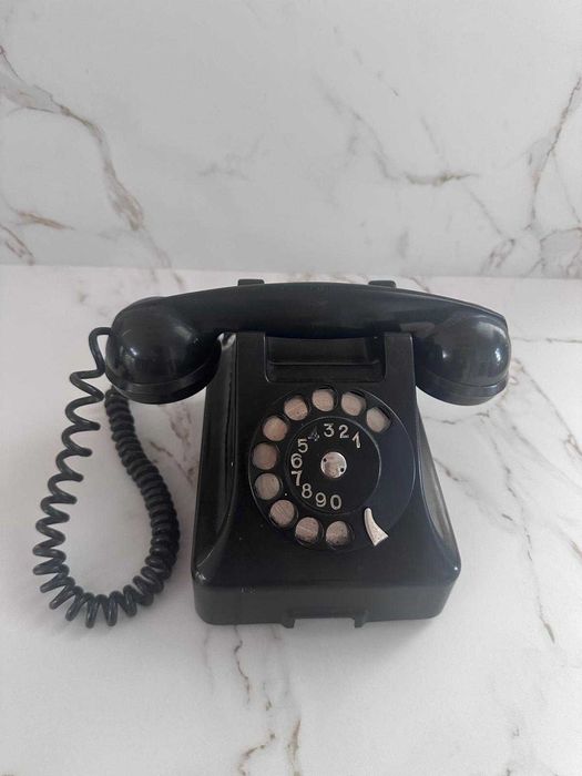 Stary telefon tarczowy PRL czarny bakelitowy retro vintage