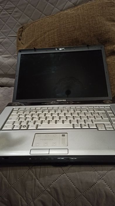 2 Laptops for HP and Toshiba Parts64309851981699122