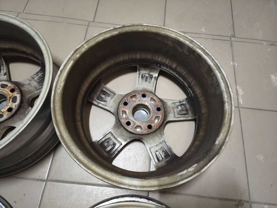 Диски R16 5/112 Dezent