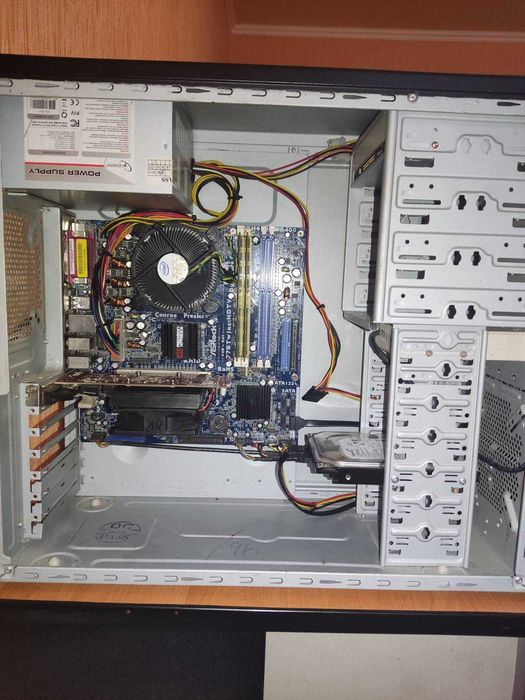 Компьютер Pentium Dual E5400(2x2,70) ,ОЗУ 4 Gb,Radeon HD 6450 ,HDD 250