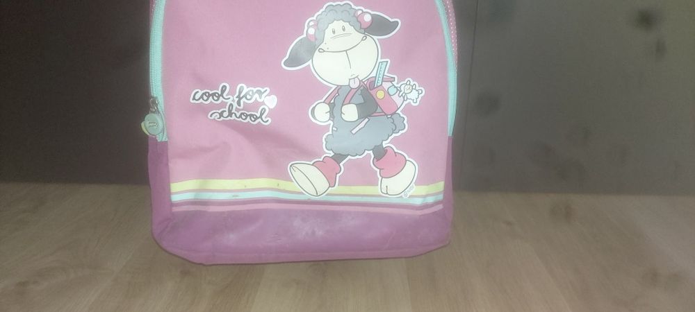 Vendo mochila escolar Jolly Lucy, tipo trolley