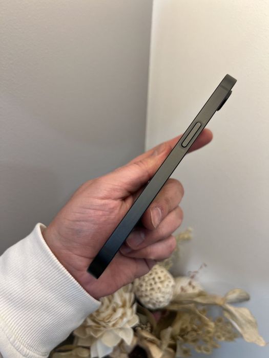 Apple iPhone 16e 128Gb 97% НЕВЕРЛОК