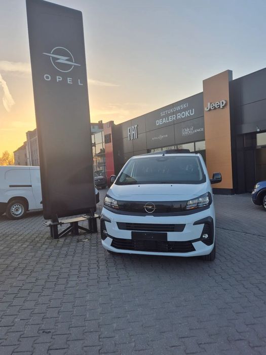 Opel Vivaro  Vivaro Furgon XL Diesel 2.2 150 KM Manual