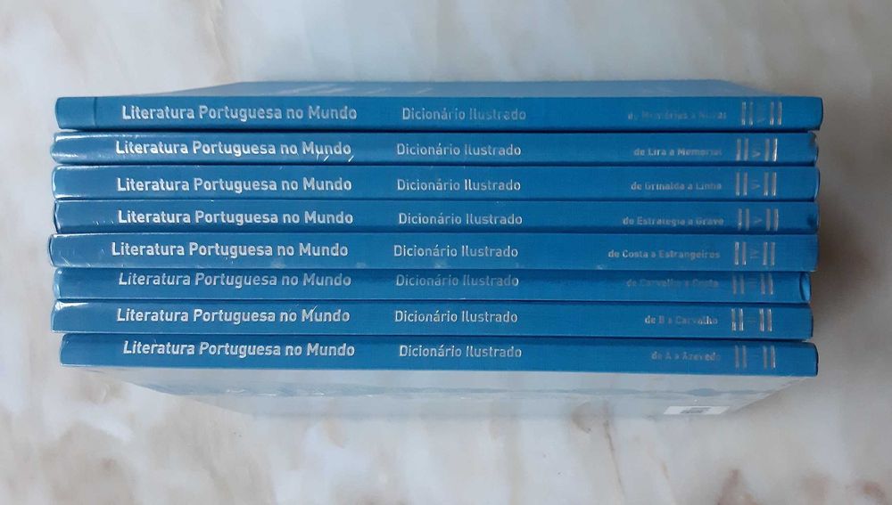 Literatura Portuguesa no Mundo - Dicionário Ilustrado (8 volumes)