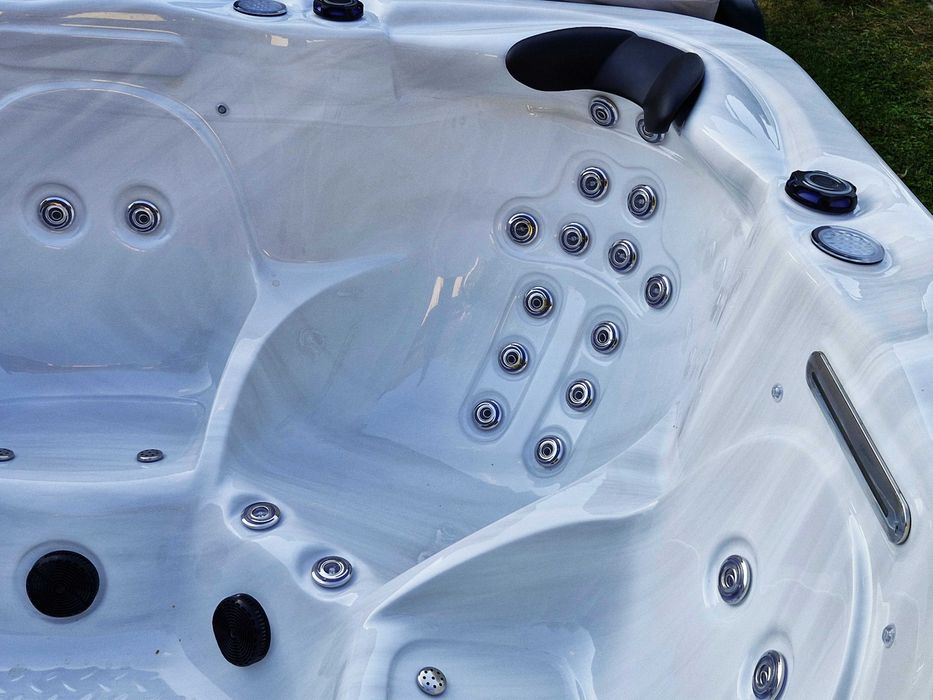 Jacuzzi ogrodowe całoroczne SPA wanna z hydromasażem BALBOA Wrocław