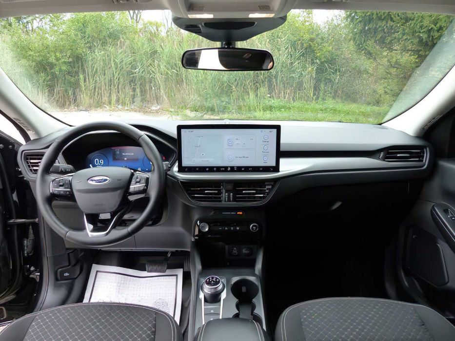Ford Escape      2024