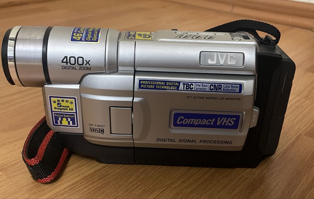 Відеокамера JVC GR-FXM37E + комплект