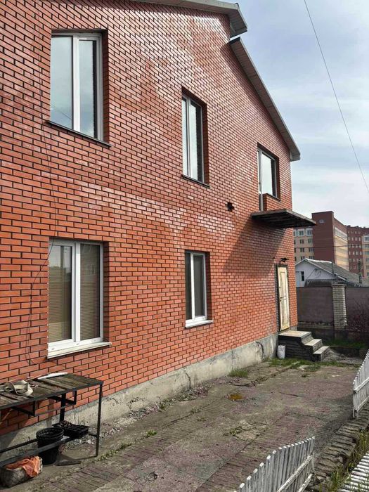 ТЕРМІНОВИЙ ПРОДАЖ! Будинок у місті! вул. С. Разіна.