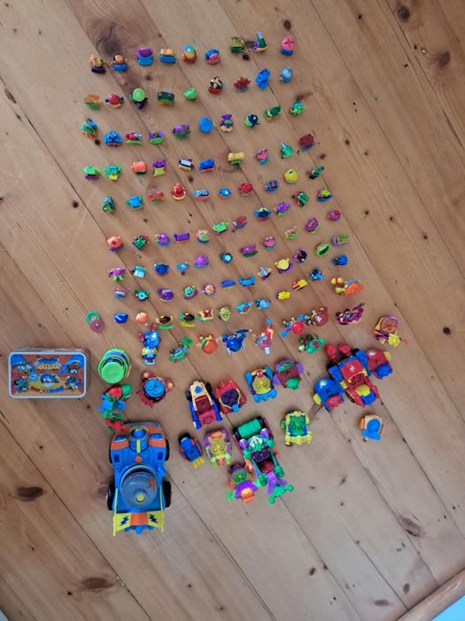 Super things różne serie