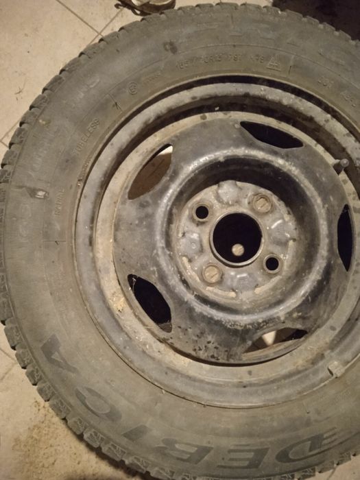 Opony Dębica Frigo 165/70/R13 4szt plus felgi zimowe